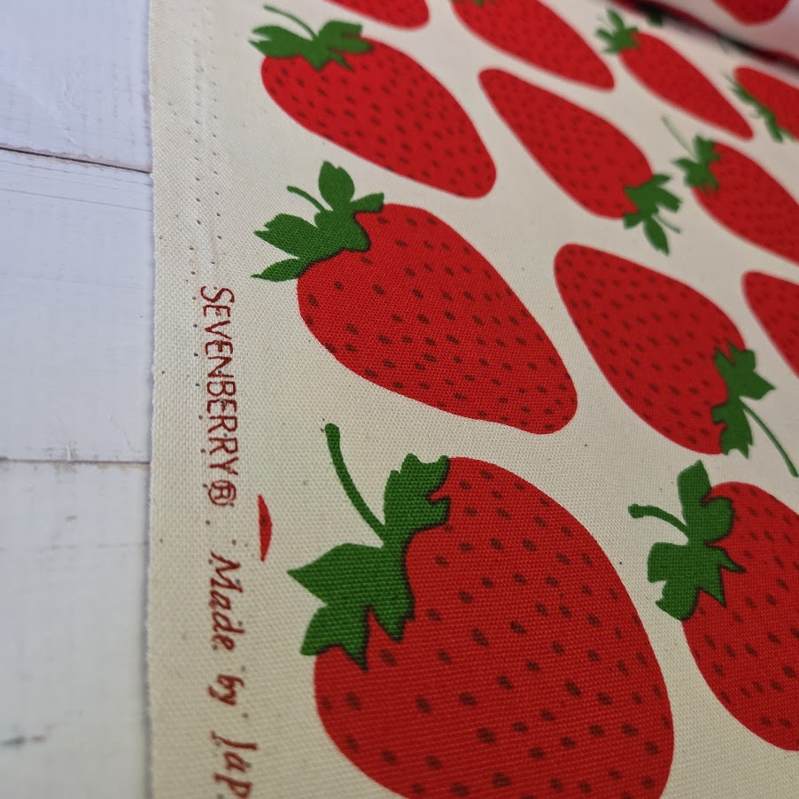 Sevenberry Canvas - Erdbeeren - weiss