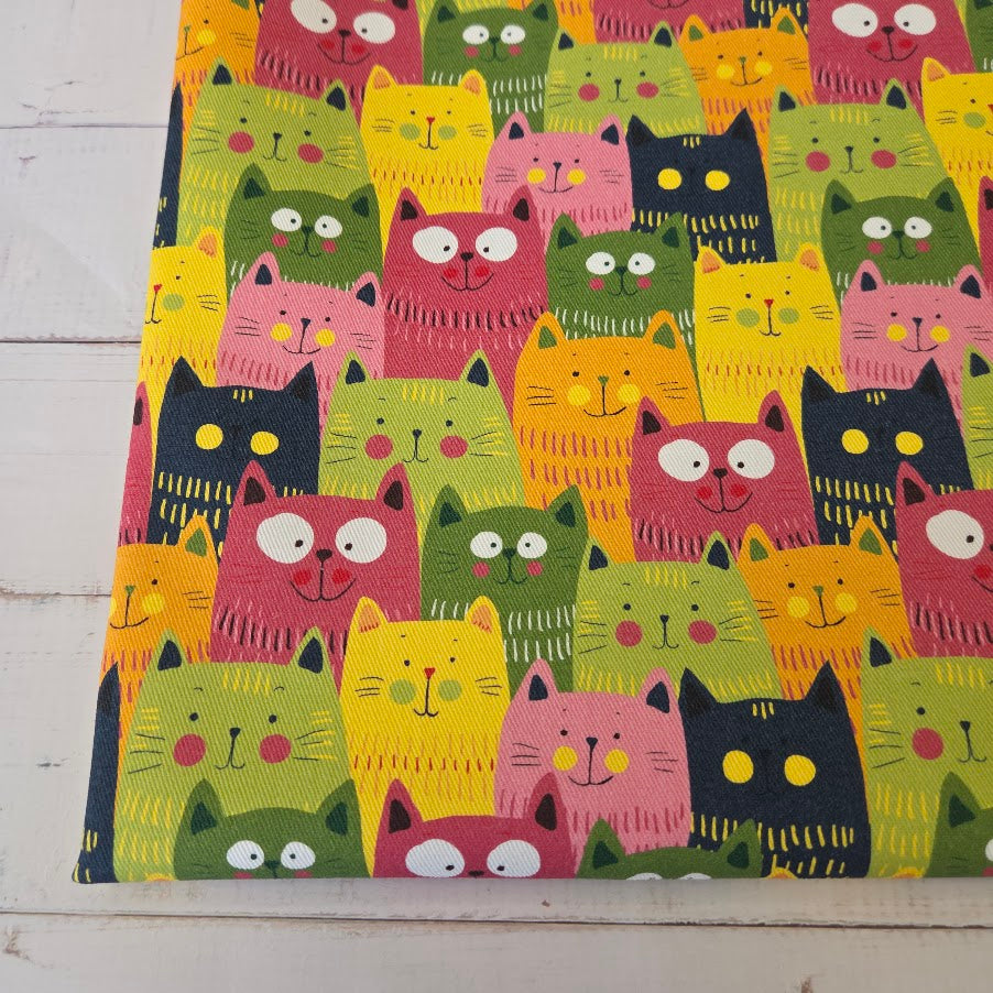 MYO Design - Twill Canvas - Katzen green+berry
