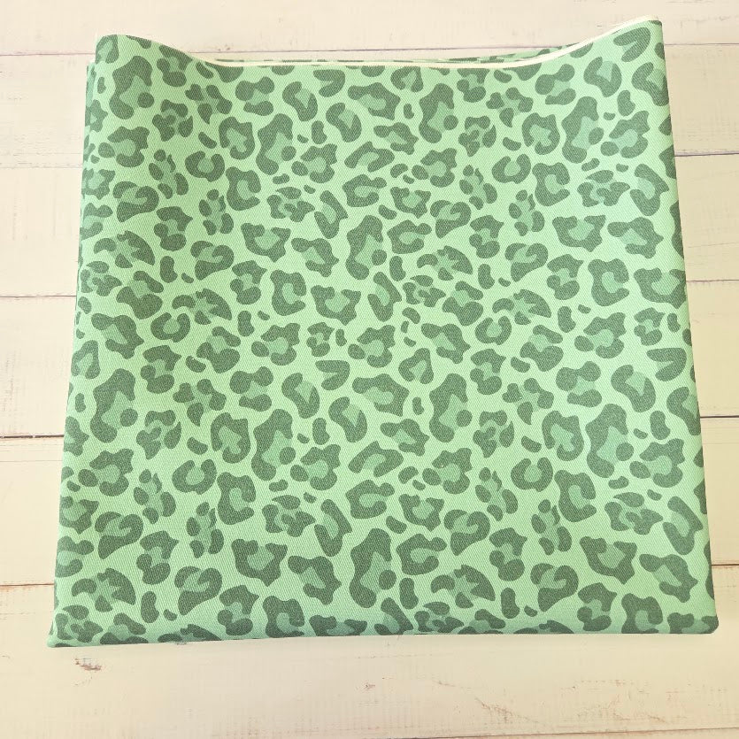MYO Design - Twill Canvas - Leopard - pale mint