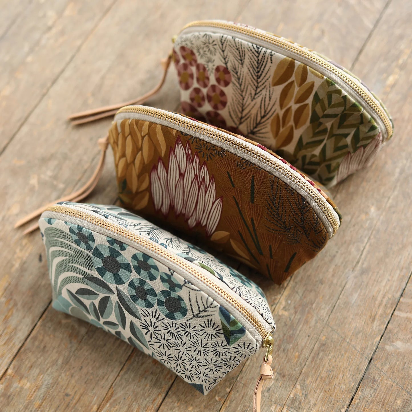 Kokka Bookhou Canvas - Bloom brown