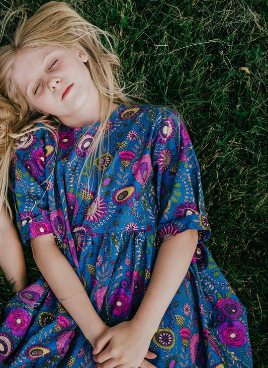 Windham Fabrics - Twilight - Windswept - royal