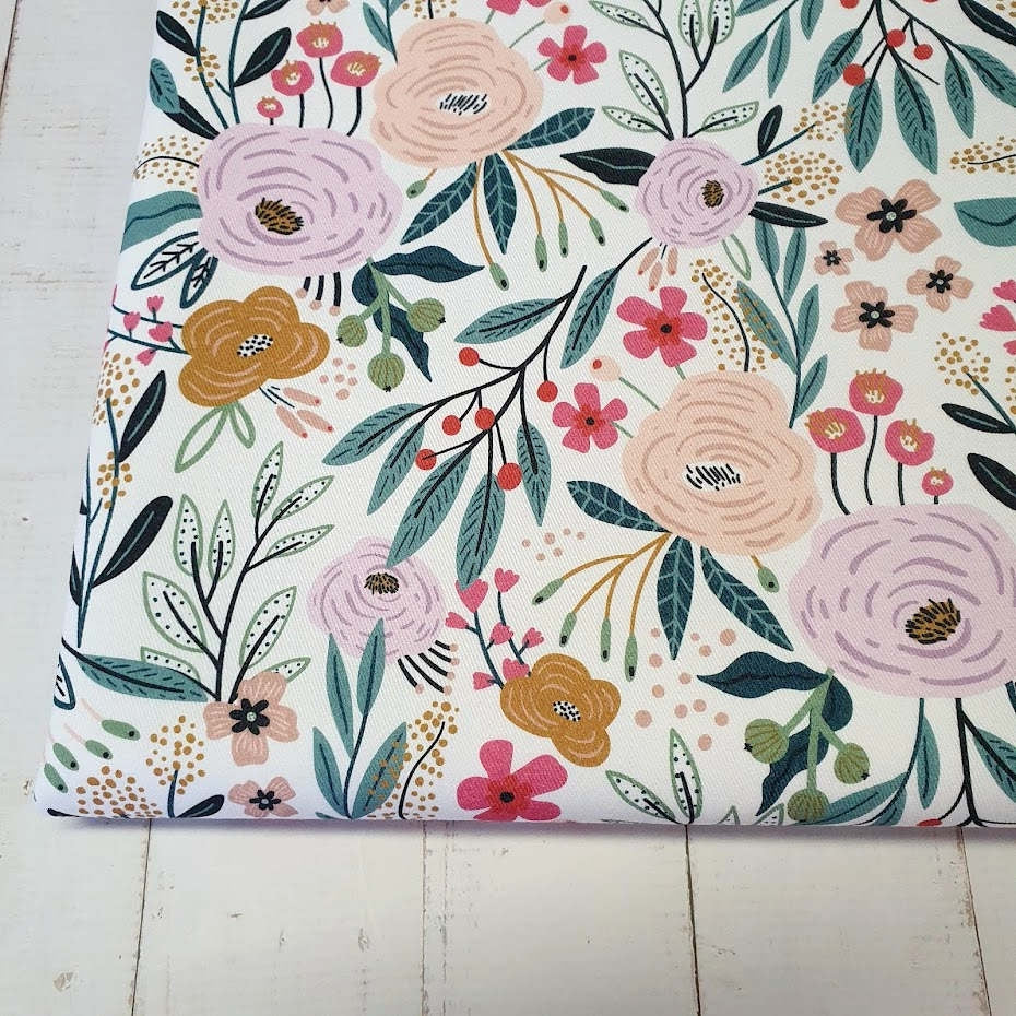 Vorbestellung MYO Design - Twill Canvas - Wildrosen - weiss