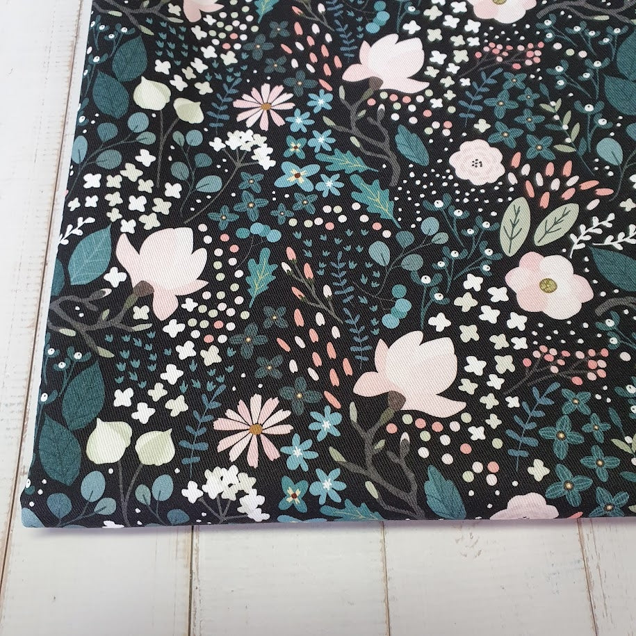 MYO Design - Twill Canvas - Winter Blumenwiese - schwarz