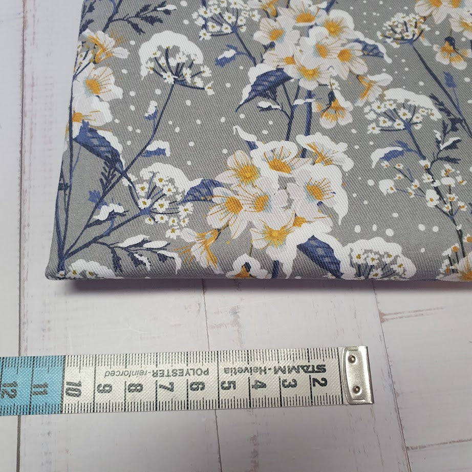 MYO Design - Twill Canvas - Winterflowers - grau