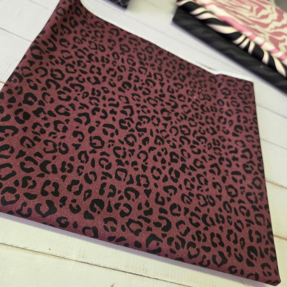 MYO Design - Twill Canvas - Leopard - dunkle beere