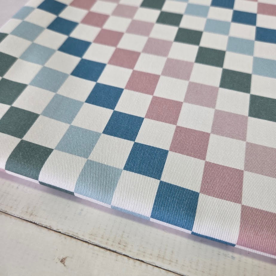 Rainbow Checkerd - Karo Twill Canvas in Pastell Tönen - white