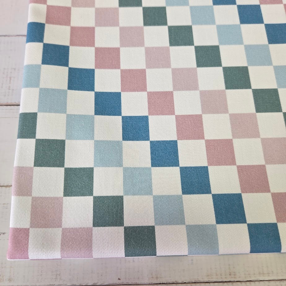 Rainbow Checkerd - Karo Twill Canvas in Pastell Tönen - white