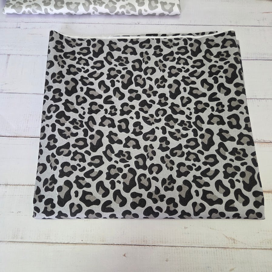 MYO Design - Twill Canvas - Leopard - hellgrau