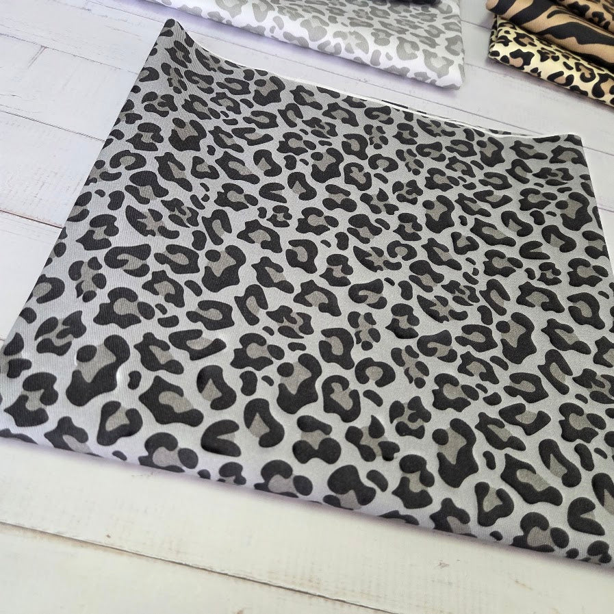 MYO Design - Twill Canvas - Leopard - hellgrau