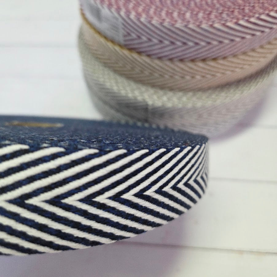 ZickZack Gurtband - verschiedene Farben - 30mm