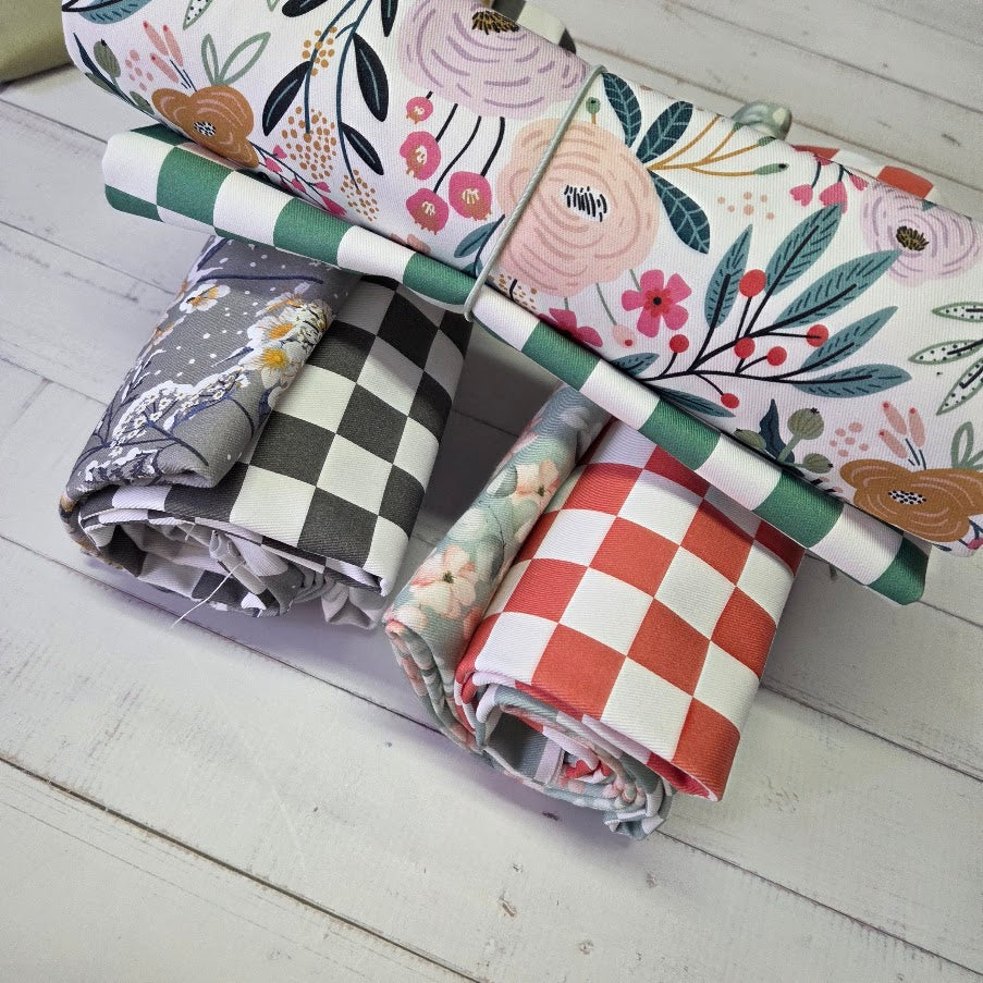 Stoffreste Paket - Canvas Checkers und Flowers grau