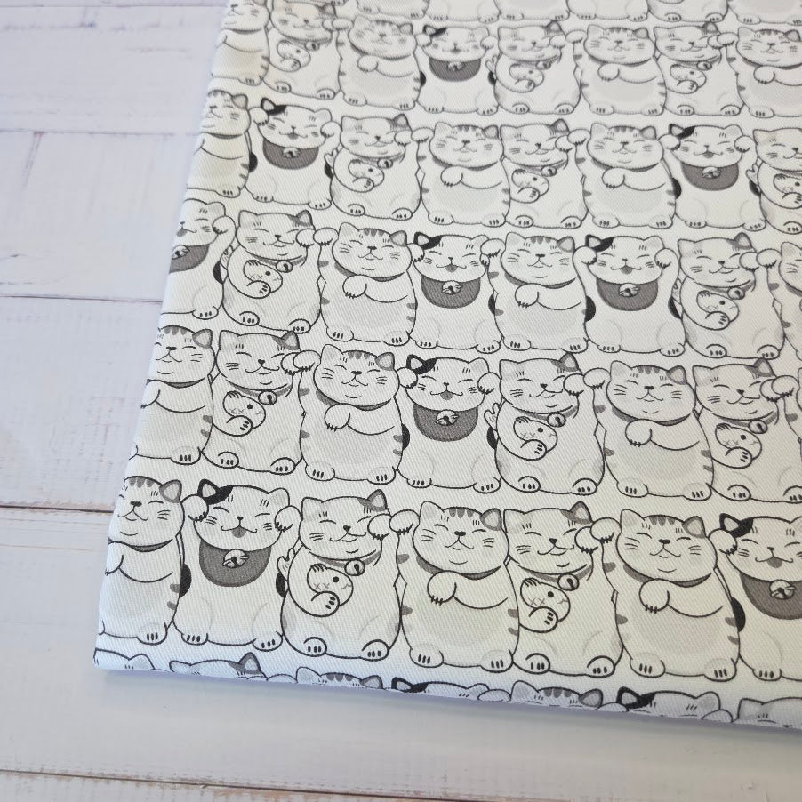 MYO Design - Twill Canvas - Maneki-neko - Winkekatzen - schwarz-weiss