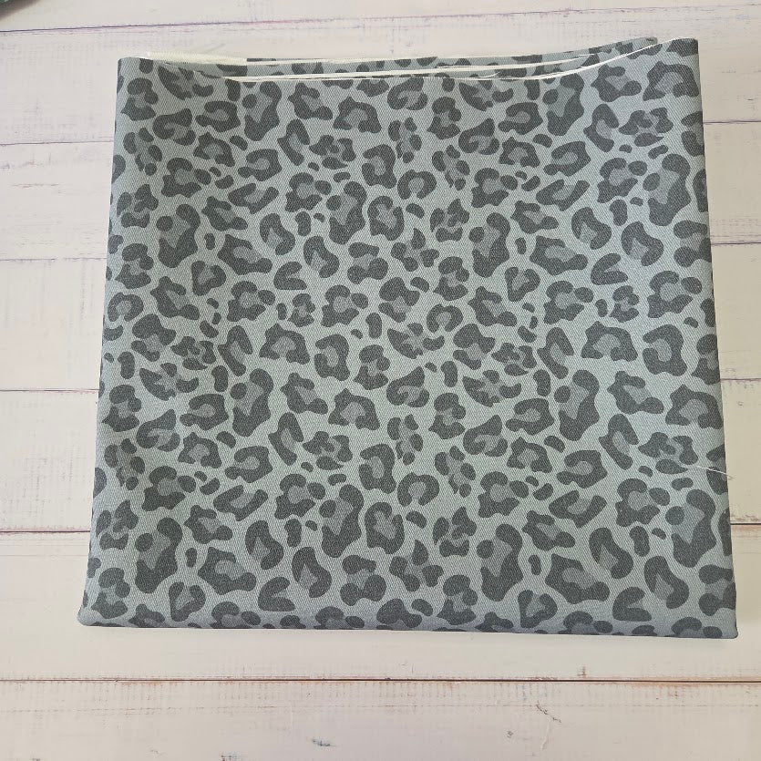 MYO Design - Twill Canvas - Leopard - pale blue