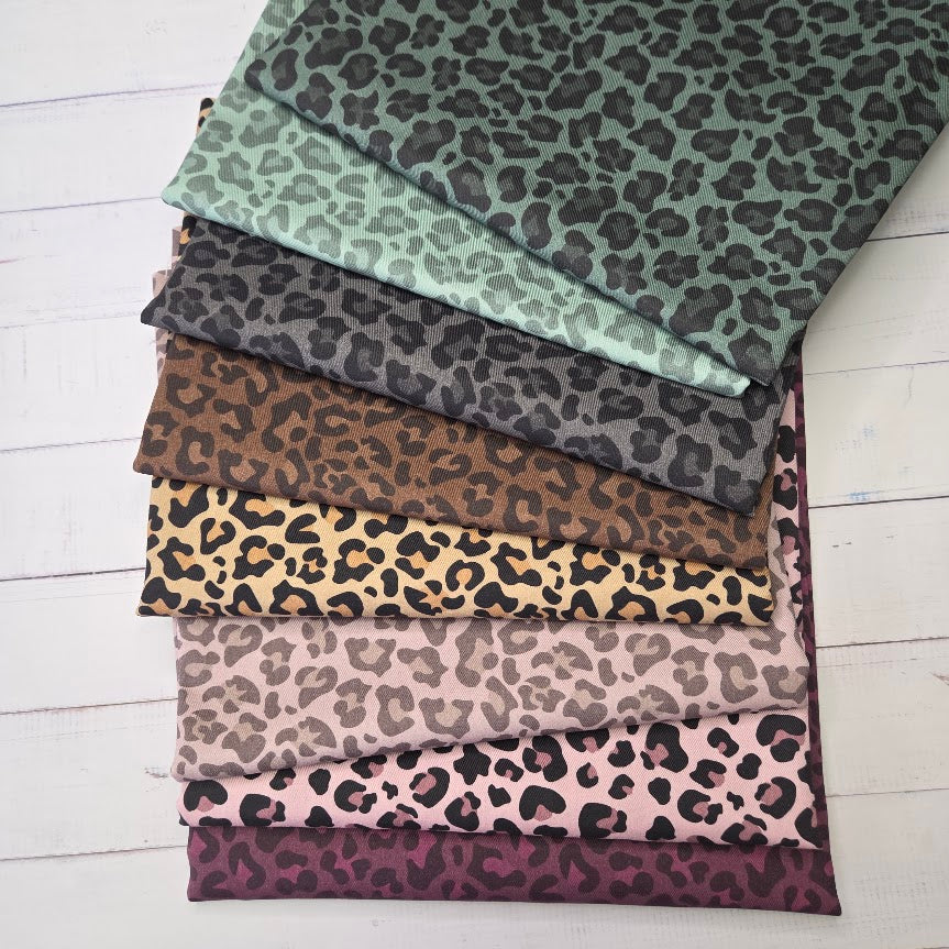 MYO Design - Twill Canvas - Leopard - dark chocolate